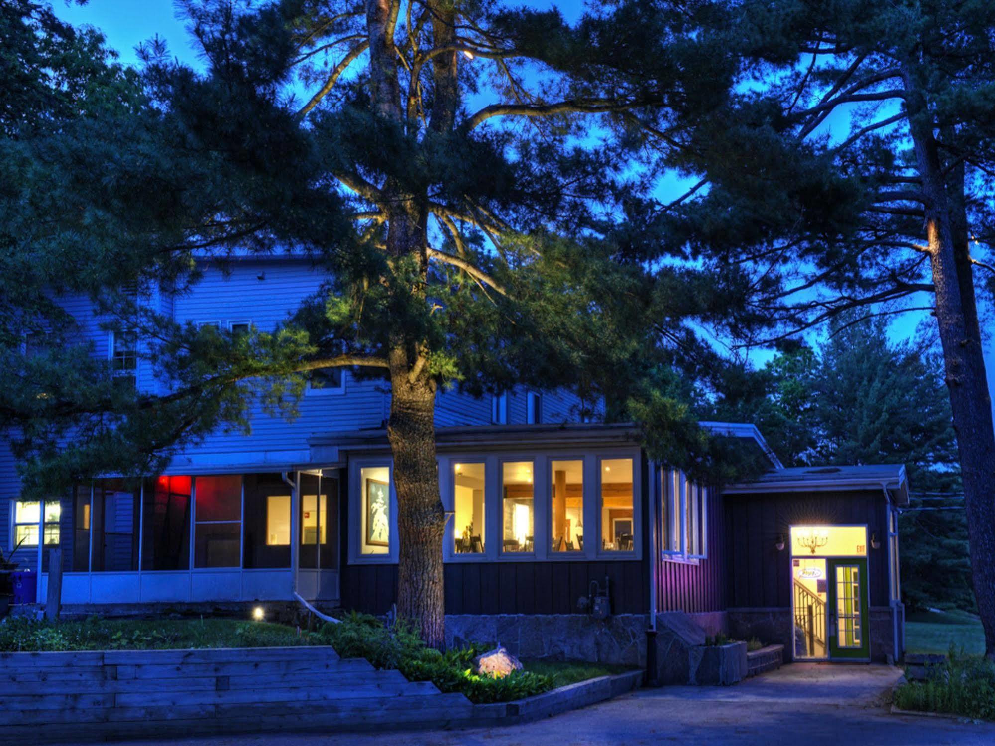 Pine Lodge Muskoka Huntsville Ngoại thất bức ảnh
